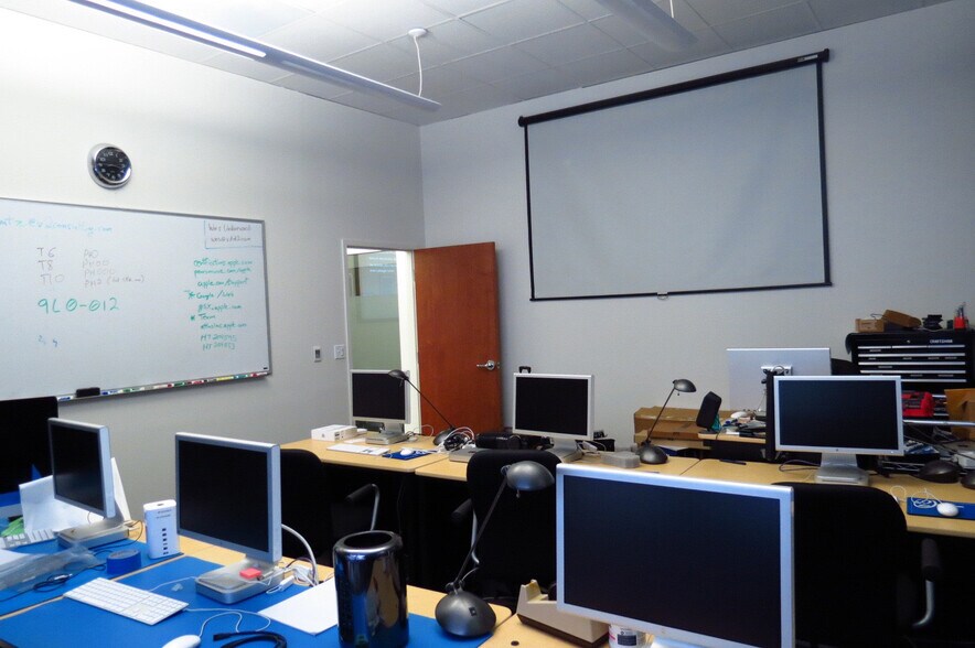 More Photos Of 98 Battery St, San Francisco Office For Lease