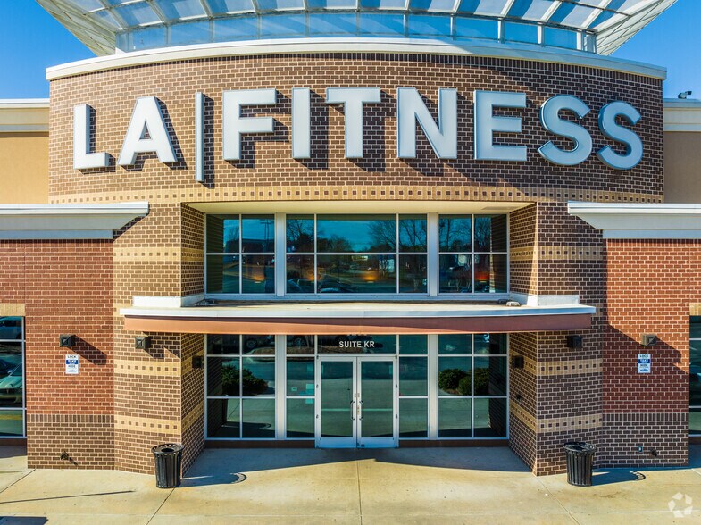 More Photos Of 5295 Highway 78, Stone Mountain Unknown For Lease