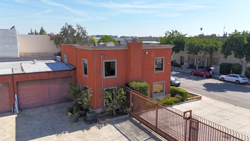 More Photos Of 11625 Goldring Rd, Arcadia Warehouse For Lease