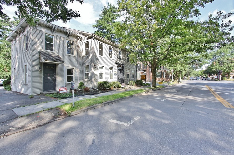 More Photos Of 231 Clinton Ave, Kingston Loft Creative Space For Sale