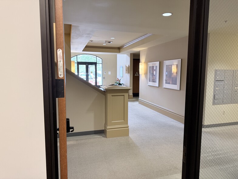 More Photos Of 100 Cortona Way, Brentwood Medical For Sale