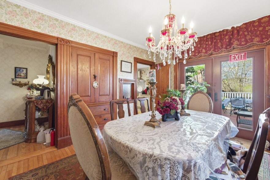 More Photos Of 8 Pleasant St, Plymouth Hospitality For Sale