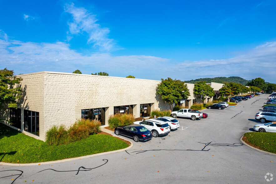 Primary Photo Of 7108 Crossroads Blvd, Brentwood Light Distribution For Lease