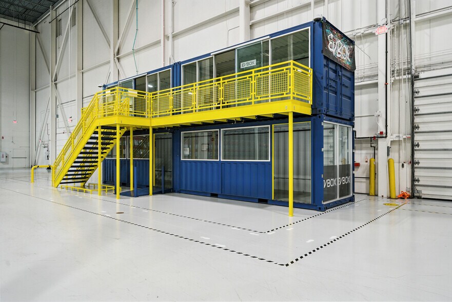 More Photos Of 1920 Innovation Way, Libertyville Manufacturing For Lease