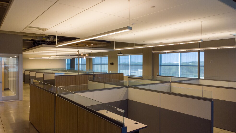 More Photos Of 200 Bailey Ranch Rd, Aledo Medical For Lease