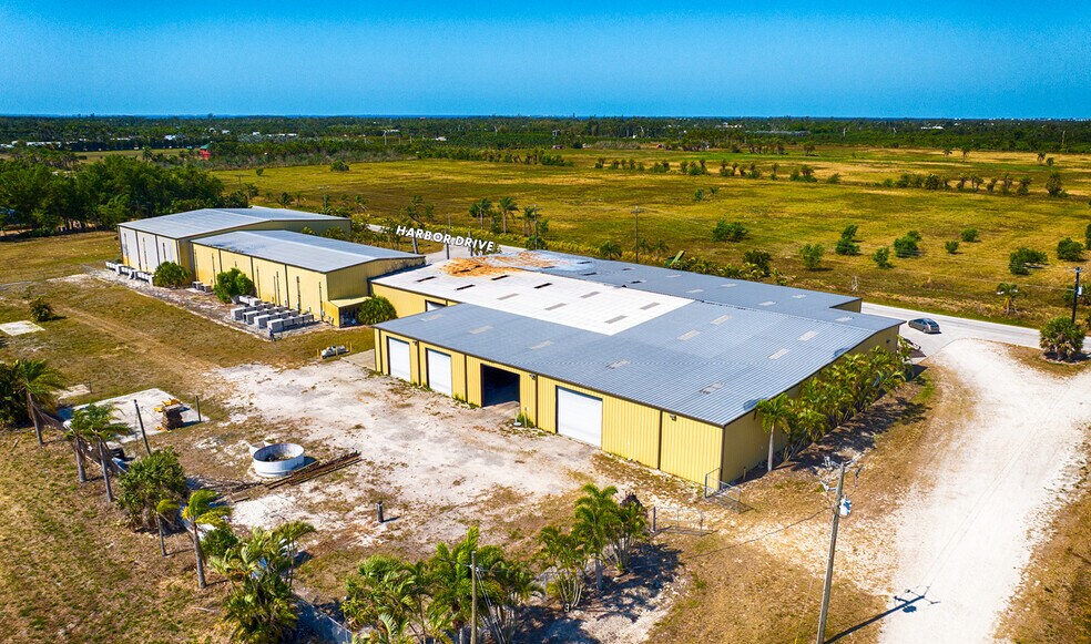 More Photos Of 14690 Harbor Dr, Bokeelia Food Processing For Sale