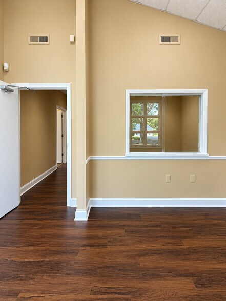 More Photos Of 603A Omni Dr, Hillsborough Medical For Lease