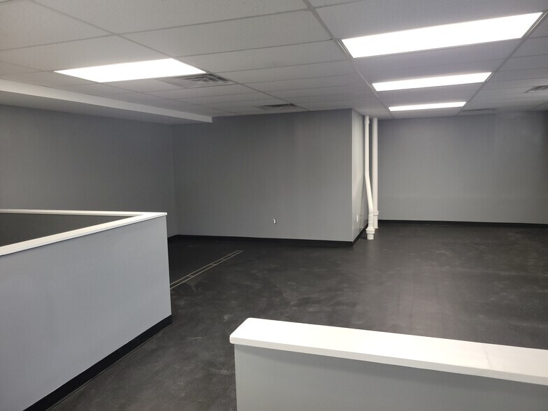 More Photos Of 160 Commack Rd, Commack Medical For Lease