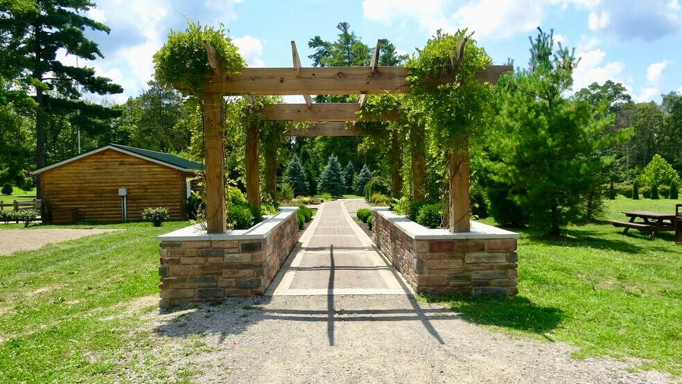 More Photos Of 1259 Swann Beatty Rd, Camden Lodge Meeting Hall For Sale