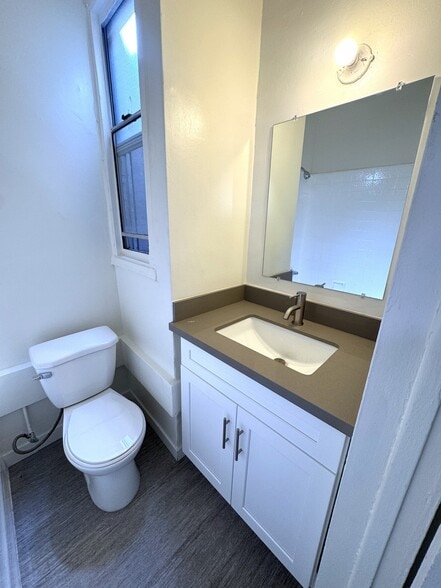 More Photos Of 280 Witmer St, Los Angeles Apartments For Sale