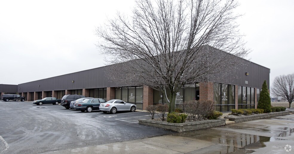 More Photos Of 18118 Chesterfield Airport Rd, Chesterfield Light Distribution For Lease