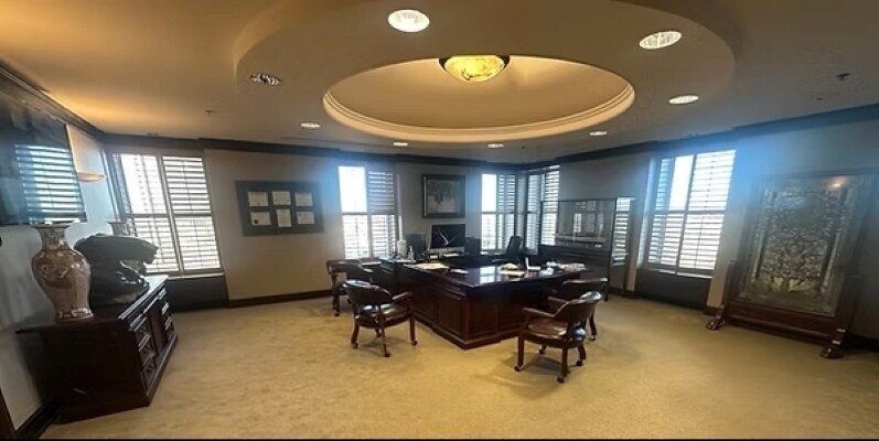 More Photos Of 2000 N Classen Blvd, Oklahoma City Unknown For Lease