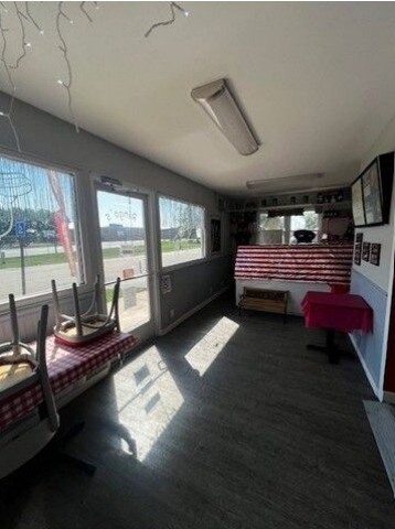 More Photos Of 101 W South St, Durand Restaurant For Sale