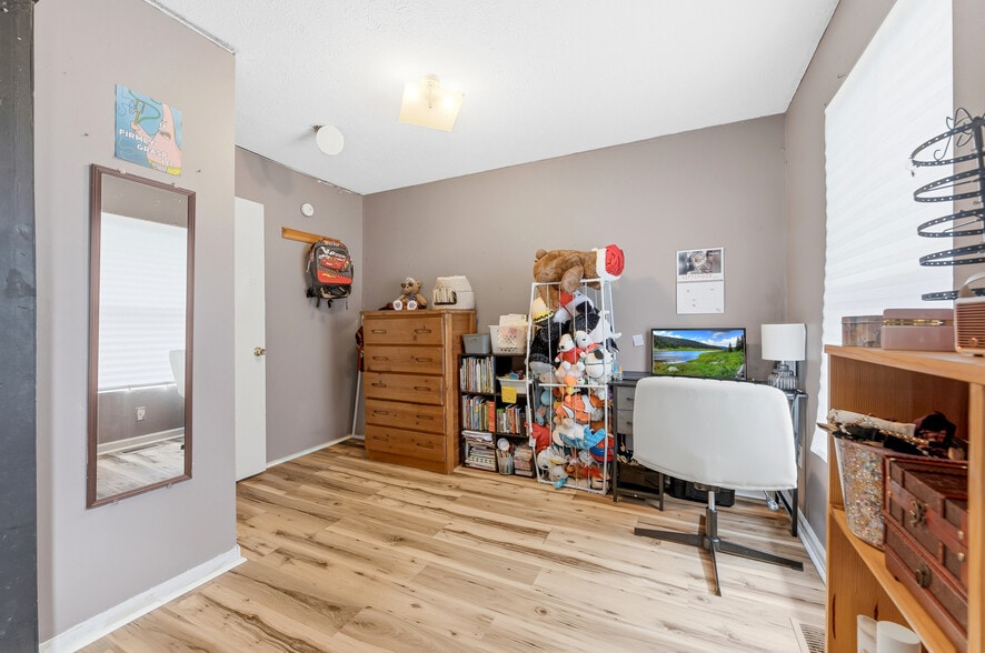More Photos Of 409 McLane Avenue, Morgantown Apartments For Sale