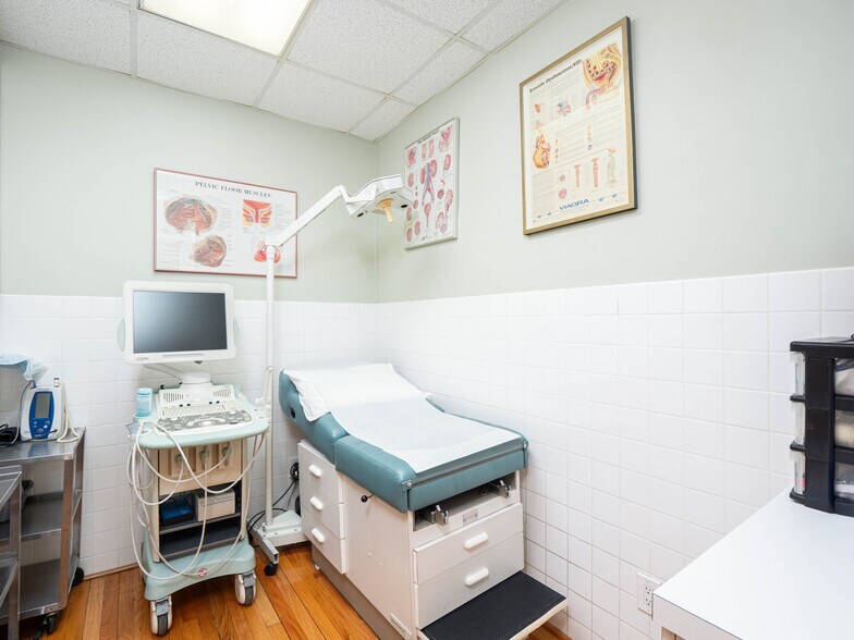 More Photos Of 205 E 78th St, New York Apartments For Sale