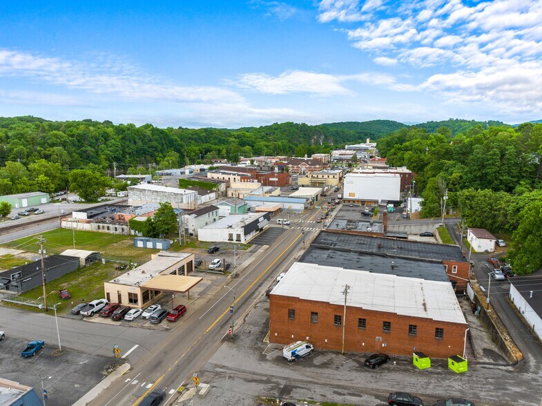 More Photos Of 144 E Broadway, Newport Storefront Retail Office For Sale