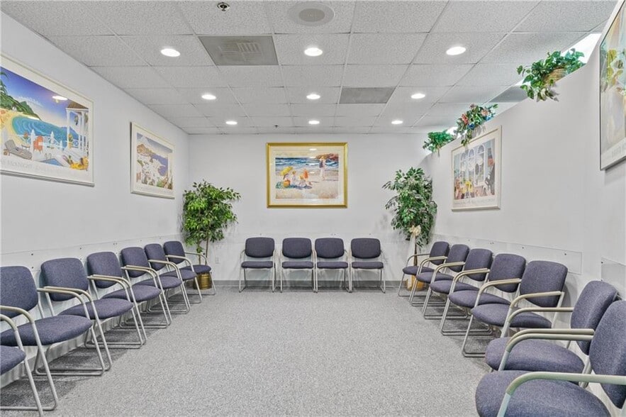 More Photos Of 1637 Mineral Spring Ave, North Providence Medical For Lease