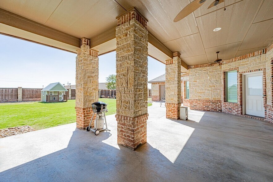 More Photos Of 4012 E County Road 63, Midland Specialty For Sale