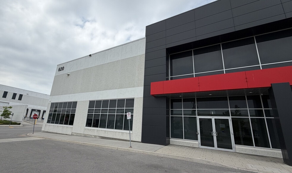 More Photos Of 620 Passmore Ave, Toronto Manufacturing For Lease
