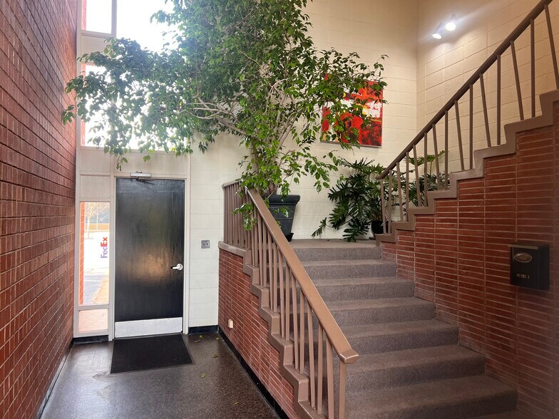 More Photos Of 309 N Main St, Salisbury Office Residential For Sale