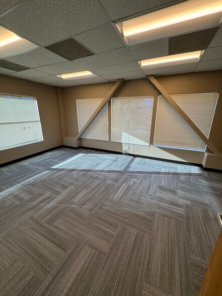 More Photos Of 55 1st St, Lakeport Medical For Sale