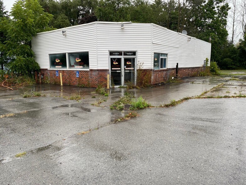 Primary Photo Of 1723 Quaker Rd, Barker Restaurant For Sale