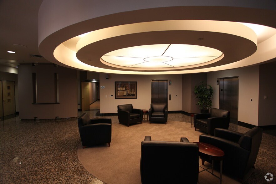 More Photos Of 7690 W Cheyenne Ave, Las Vegas Office For Sale