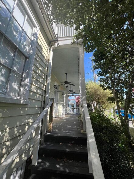 More Photos Of 18 Pinckney St, Charleston Restaurant For Sale