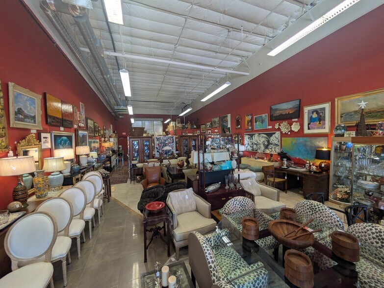 More Photos Of 4050 N Washington Blvd, Sarasota Unknown For Lease