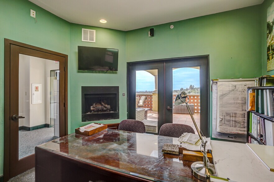 More Photos Of 2180 S El Camino Real, Oceanside Office For Sale