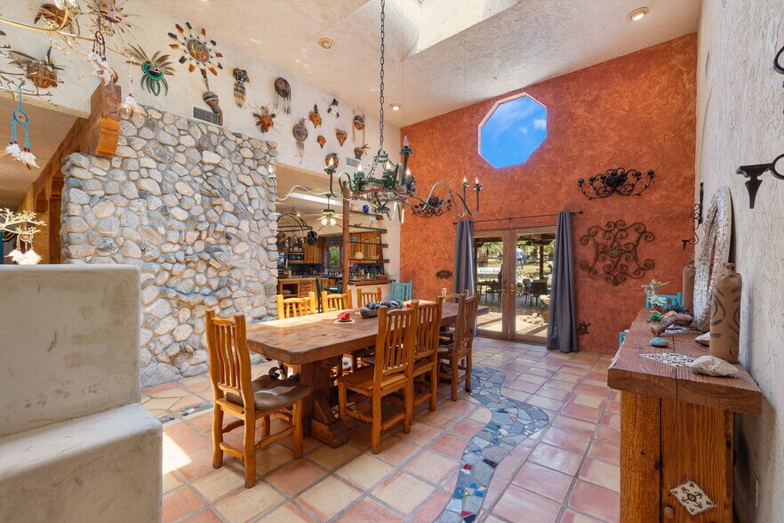 More Photos Of 14505 Yerxa Rd, Desert Hot Springs Hotel For Sale