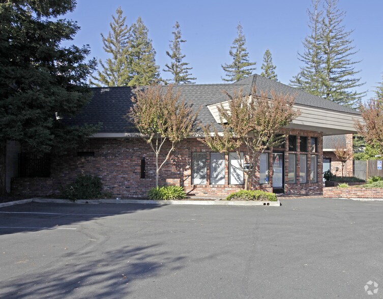 More Photos Of 5909 Stanley Ave, Carmichael Office For Lease