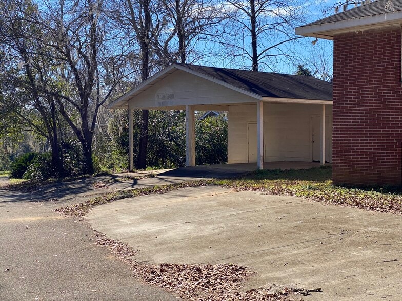 More Photos Of 1735 Mahan Dr, Tallahassee Land For Sale