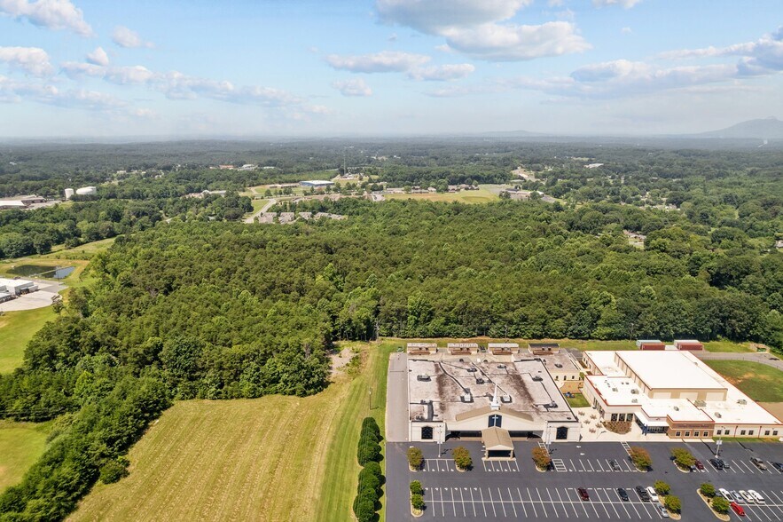 More Photos Of 44.60 44.60 Acres Campbell Ridge, King Land For Sale