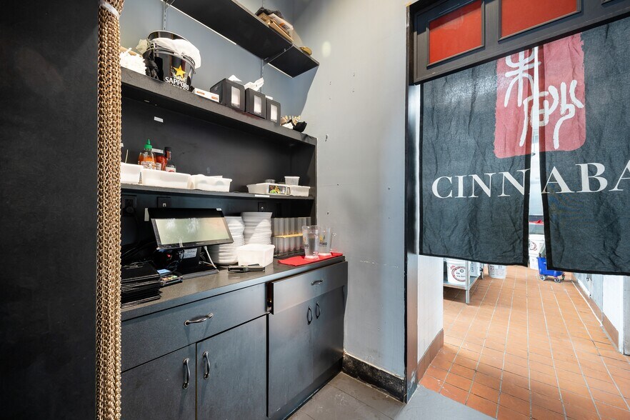 More Photos Of 45 Carmans Rd, Massapequa Restaurant For Sale