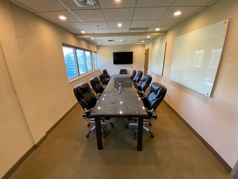 More Photos Of 1345 Corporate Center Curve Dr, Eagan Office For Lease