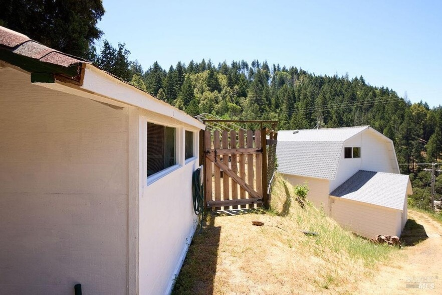 More Photos Of 19400 Scenic Dr, Redwood Valley Specialty For Sale