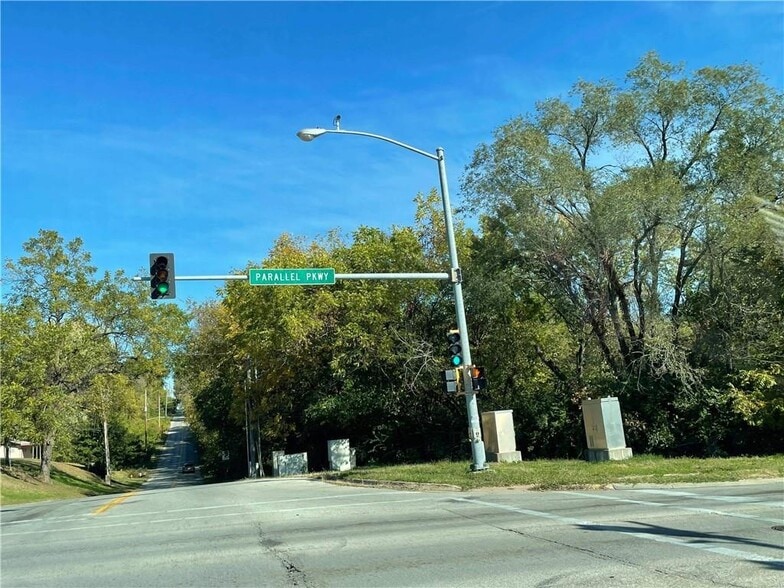 More Photos Of 5444 Parallel Pkwy, Kansas City Land For Sale