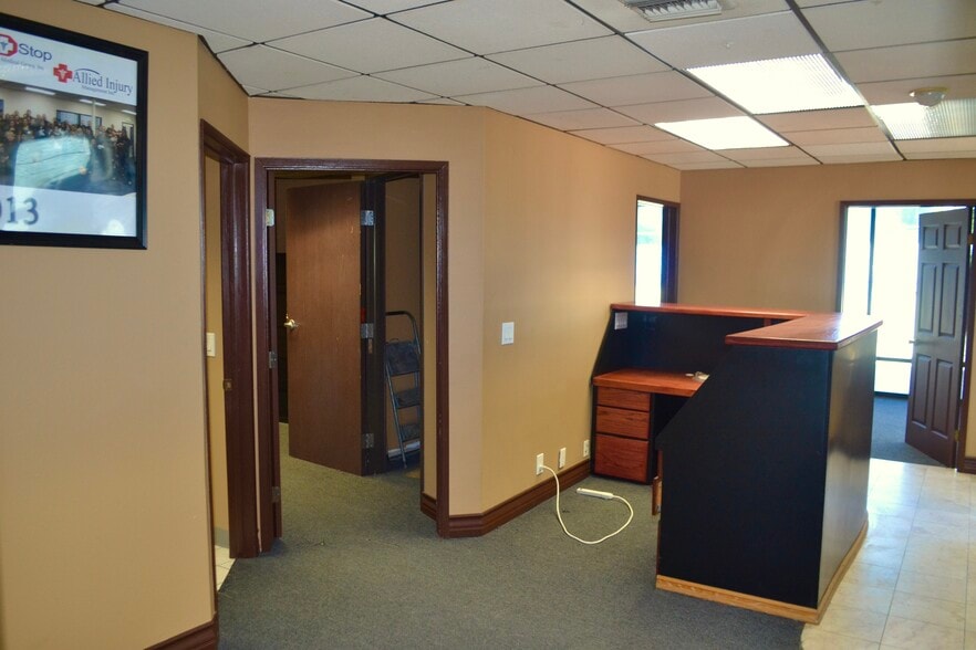 More Photos Of 9233 Charles Smith Ave, Rancho Cucamonga Flex For Lease