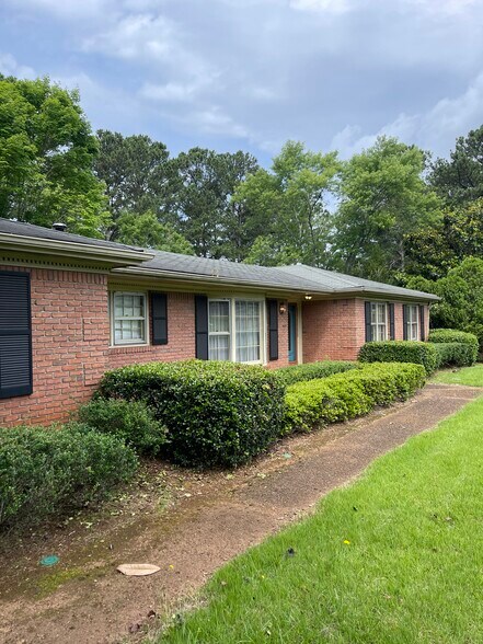 Primary Photo Of 355 E Crossville Rd, Roswell Office For Sale