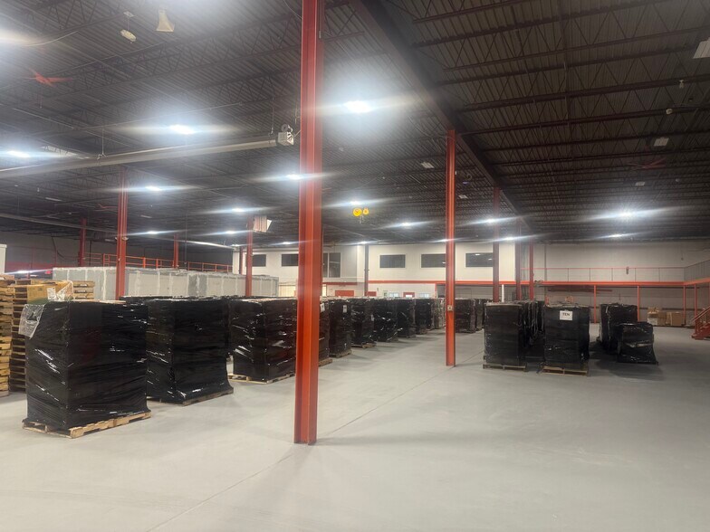 More Photos Of 6 Horne Dr, Folcroft Warehouse For Lease