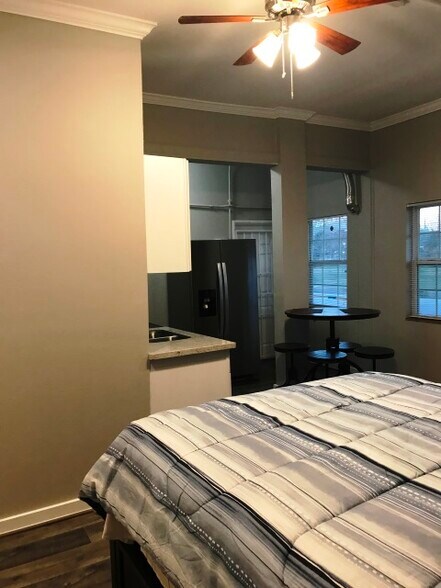 More Photos Of 3522 Sampson St, Houston Apartments For Sale