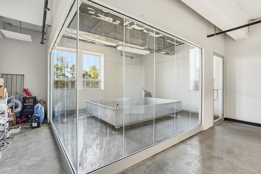 More Photos Of 47 S Water St, Peekskill Light Manufacturing For Lease