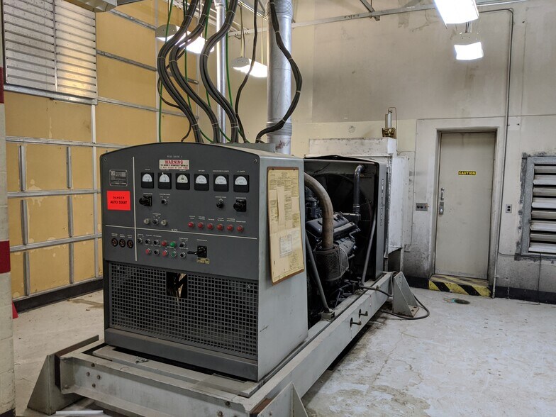 More Photos Of 19103 US-54, Encino Specialty For Sale