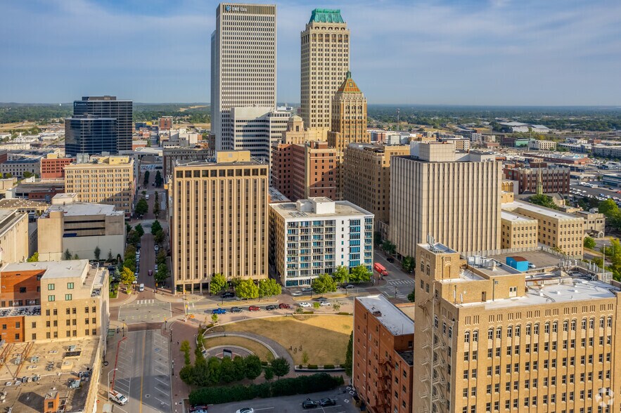 More Photos Of 522 S Boston Ave, Tulsa Apartments For Lease