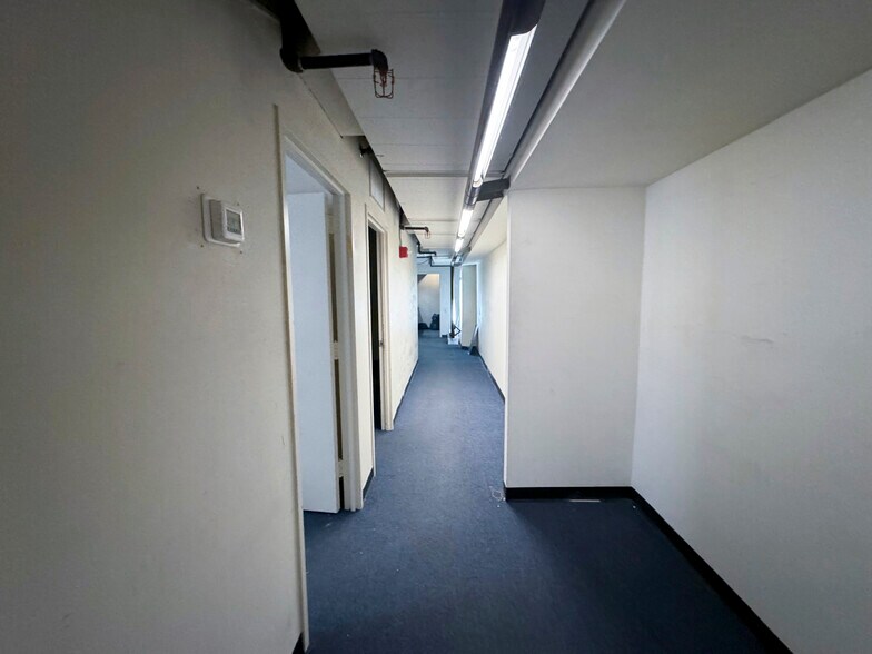 More Photos Of 225 Broadway, New York Office For Lease