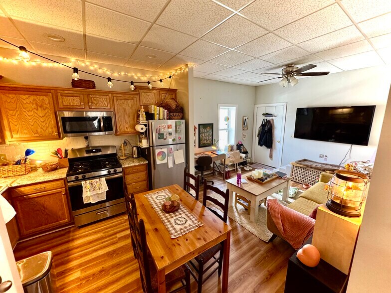 More Photos Of 994 Market St, Meadville Storefront Retail Residential For Sale
