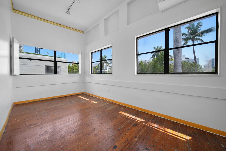 More Photos Of 819 5th St, Miami Beach Freestanding For Sale