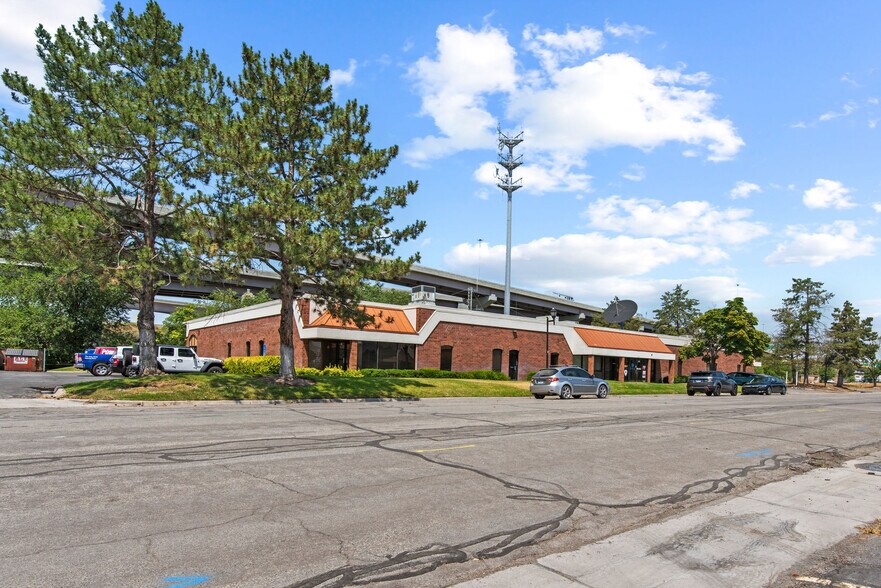 More Photos Of 434 W Bearcat Dr, Salt Lake City Office For Lease
