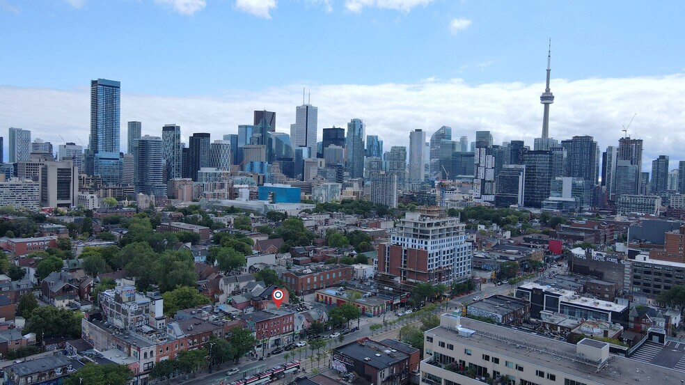 More Photos Of 349 Spadina Av, Toronto Storefront Retail Residential For Sale